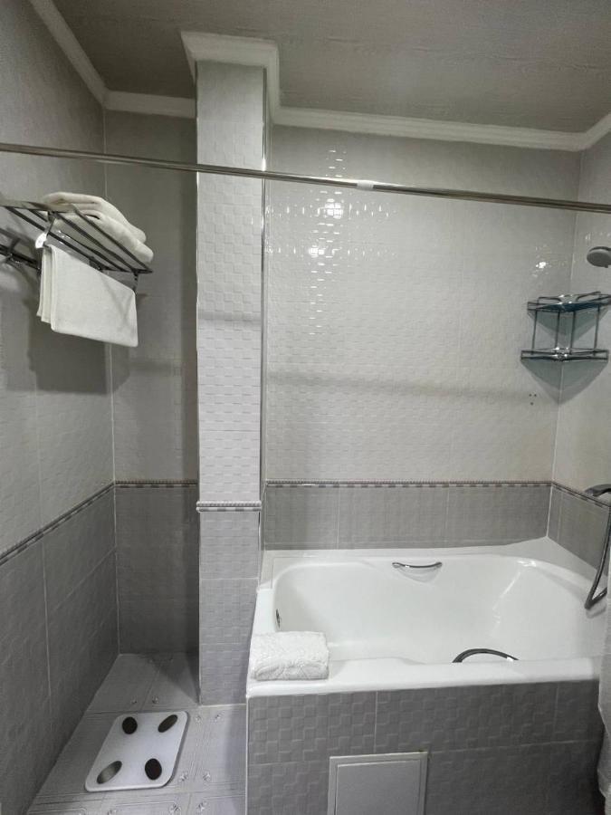 Hotel Afrosiyob カルシ エクステリア 写真