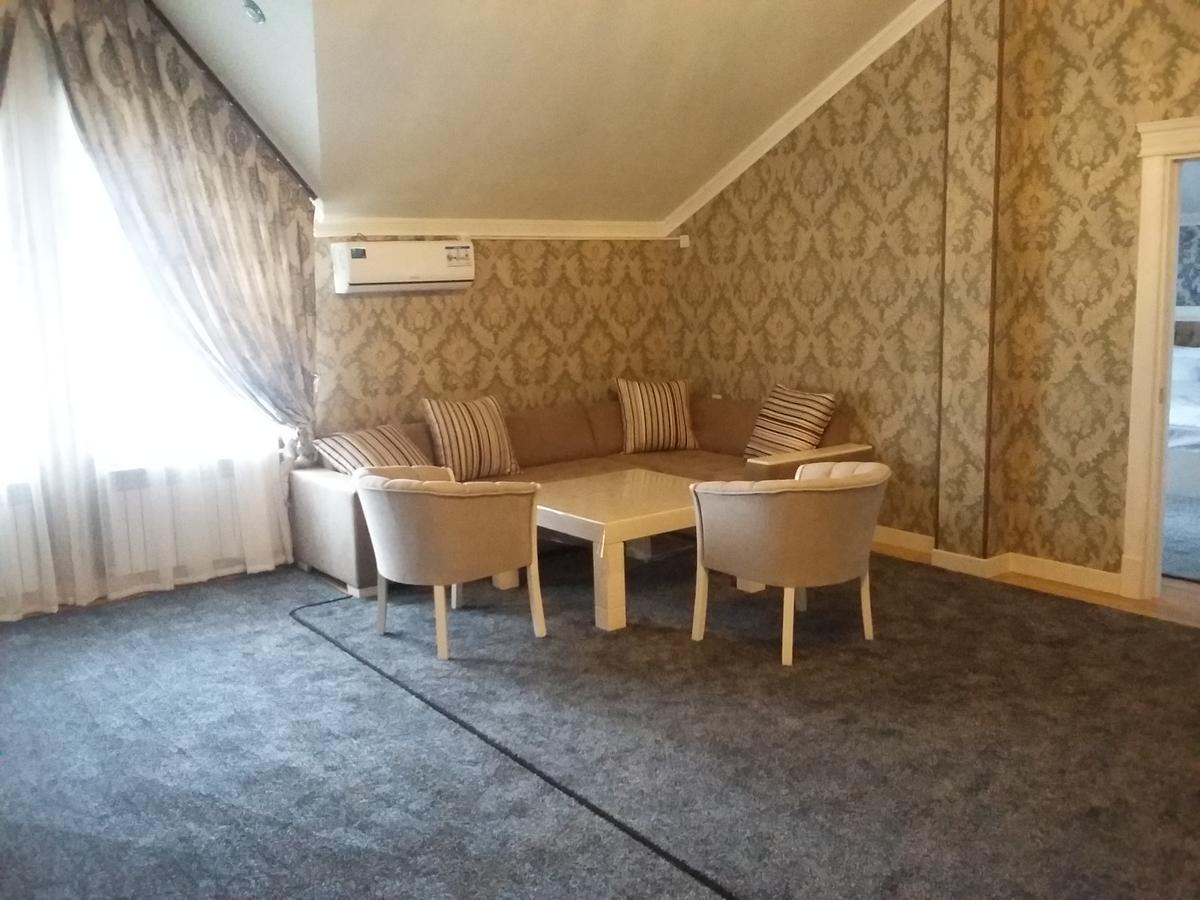 Hotel Afrosiyob カルシ エクステリア 写真